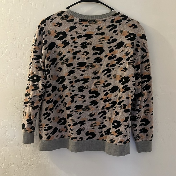 Sweater - Picture 3 of 4